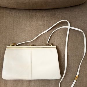 Lot of 3 vintage crossbody bag bags white black green